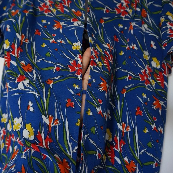 Zara Basic, Size Small, Floral Top, Open Back - Picture 4 of 4